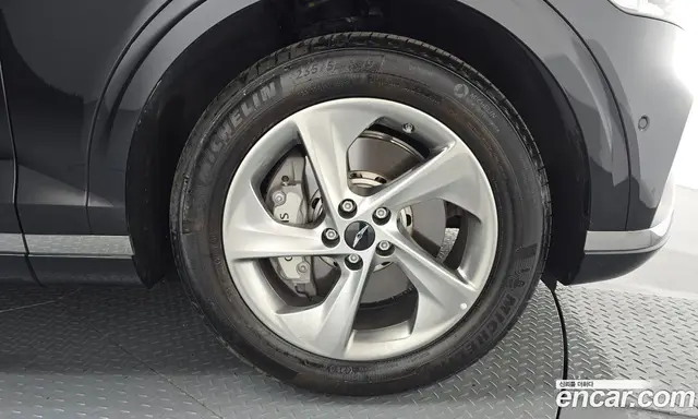 Genesis GV70 2024 2.5 автомат (гидро), миниатюра 7