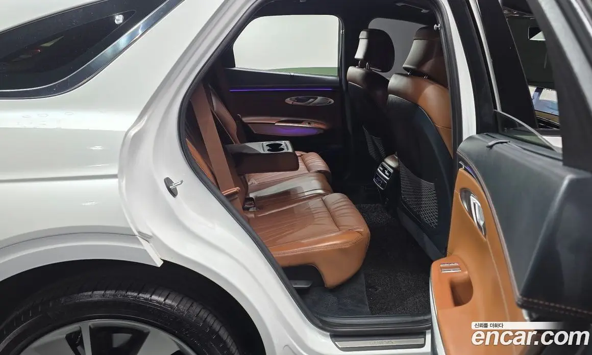 Genesis GV70 2024 2.5 автомат (гидро), фото 17