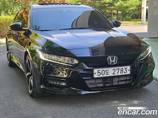Honda Accord 2018 2.0 автомат (гидро), миниатюра 2