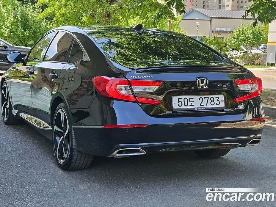 Honda Accord 2018 2.0 автомат (гидро), фото 6