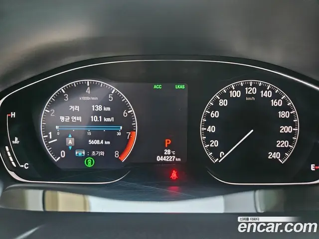 Honda Accord 2018 2.0 автомат (гидро), миниатюра 8
