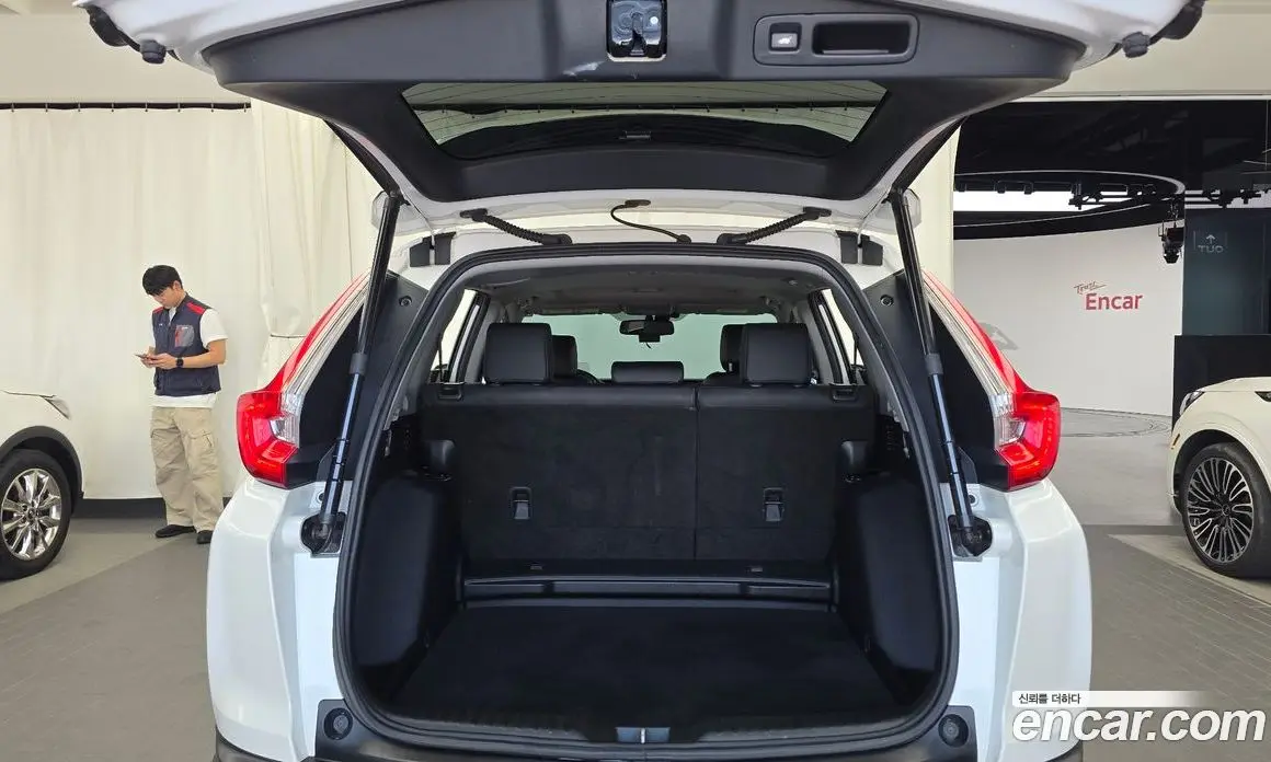 Honda CR-V 2017 1.5 автомат (гидро), фото 20