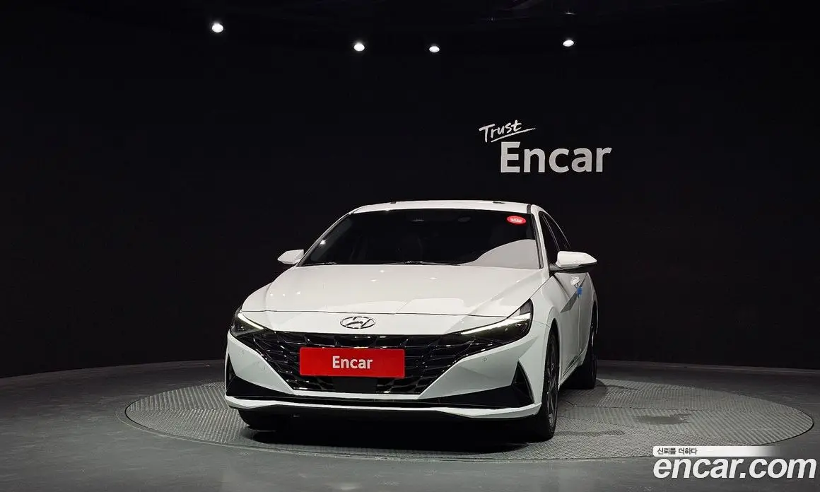 Hyundai Avante 2021 1.6 автомат (гидро), фото 3