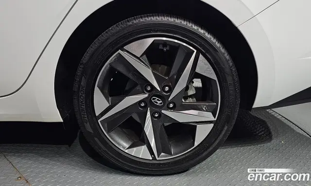 Hyundai Avante 2021 1.6 автомат (гидро), миниатюра 7