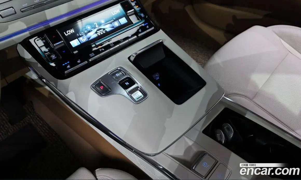 Hyundai Grandeur 2022 3.3 автомат (гидро), фото 12