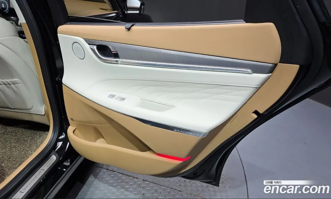 Hyundai Grandeur 2022 3.3 автомат (гидро), фото 15
