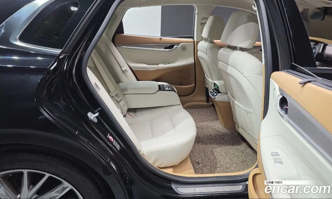 Hyundai Grandeur 2022 3.3 автомат (гидро), фото 16