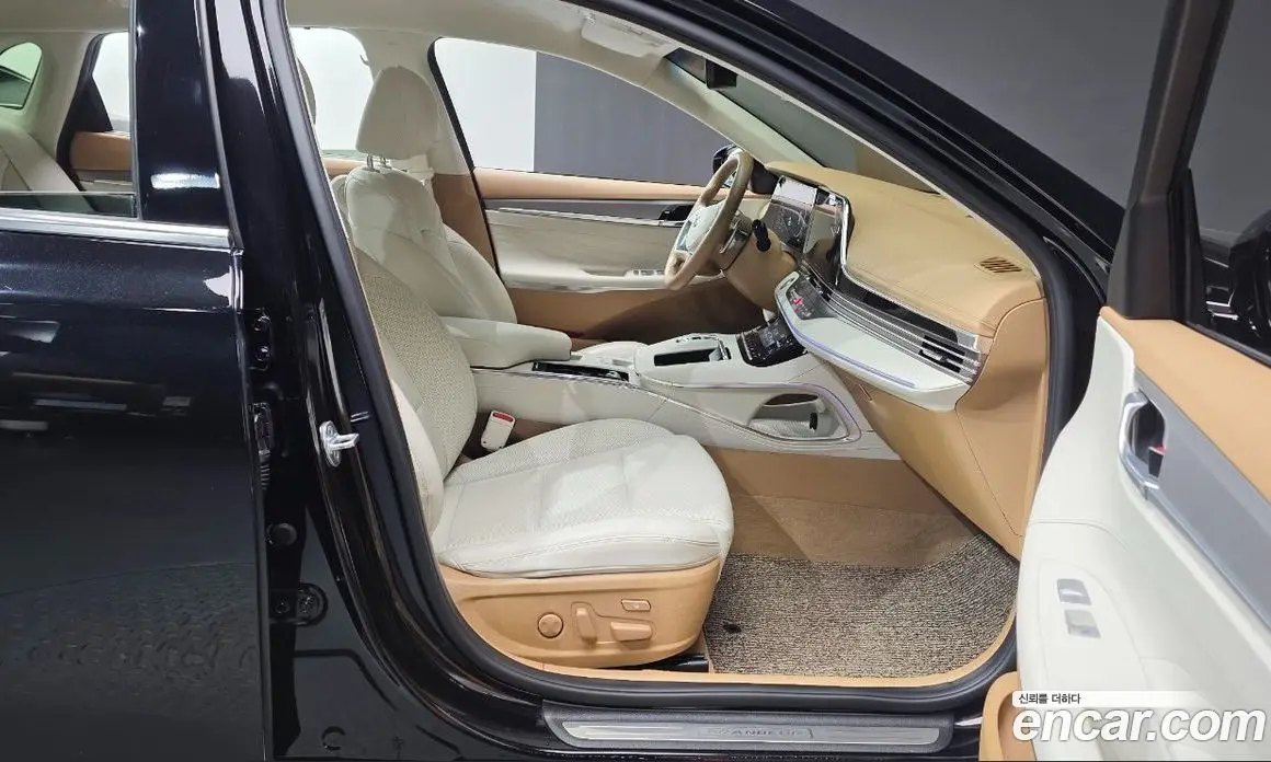 Hyundai Grandeur 2022 3.3 автомат (гидро), фото 17