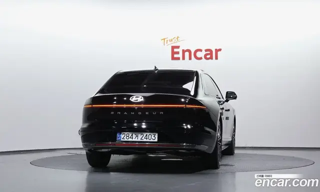 Hyundai Grandeur 2023 3.5 автомат (гидро), миниатюра 4