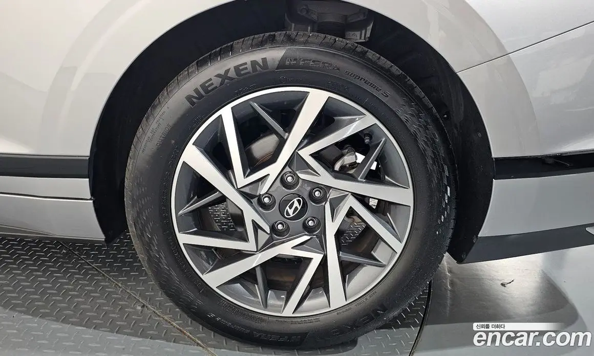 Hyundai Grandeur 2023 1.6 автомат (гидро), фото 7