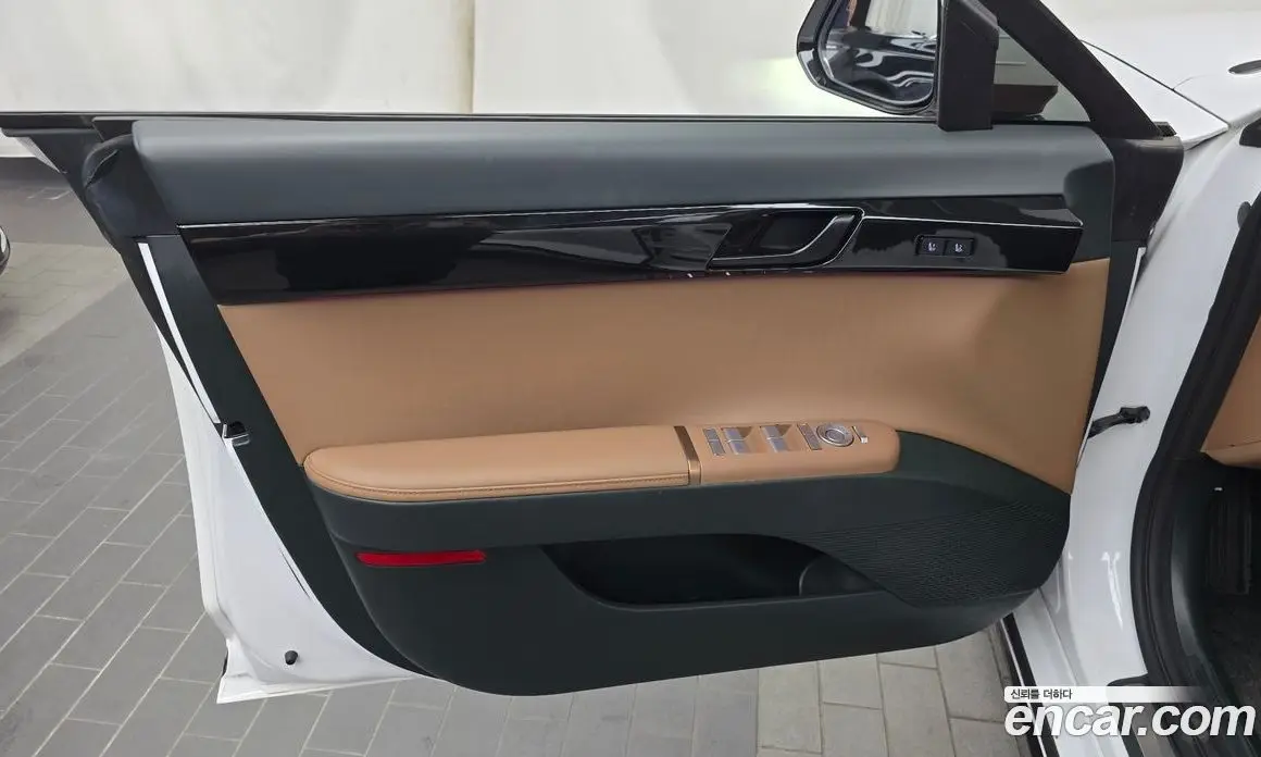 Hyundai Grandeur 2023 1.6 автомат (гидро), фото 14