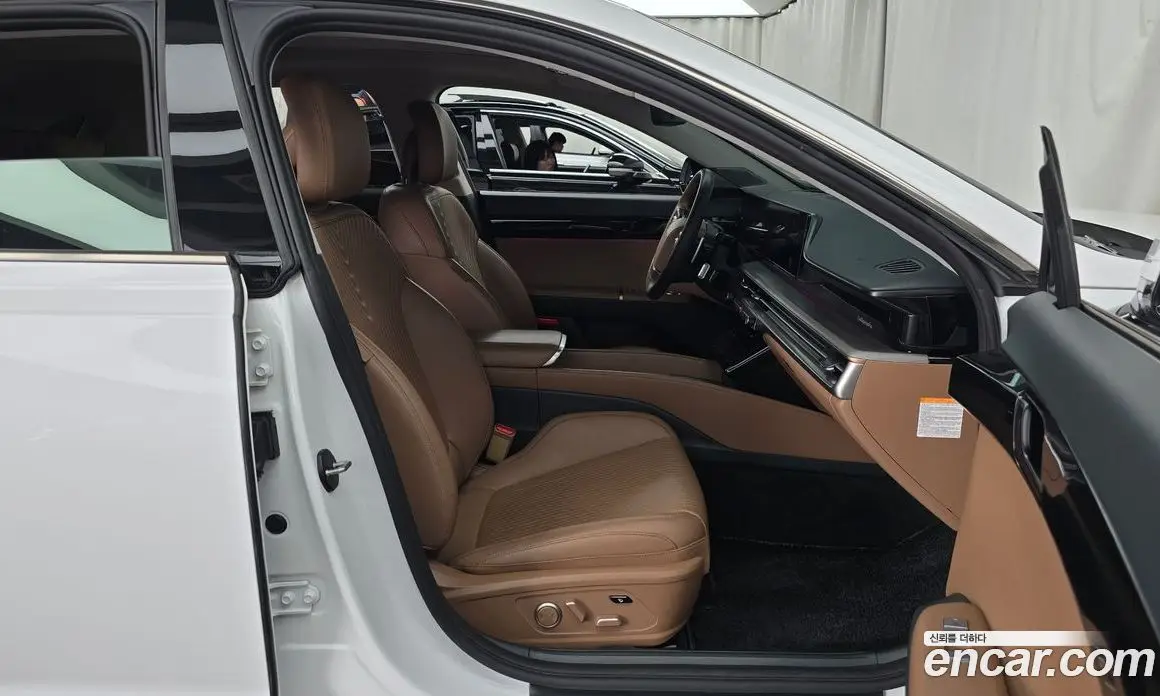 Hyundai Grandeur 2023 1.6 автомат (гидро), фото 17