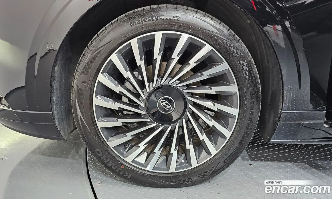 Hyundai Grandeur 2024 1.6 автомат (гидро), фото 5