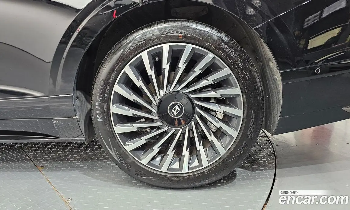 Hyundai Grandeur 2024 1.6 автомат (гидро), фото 7