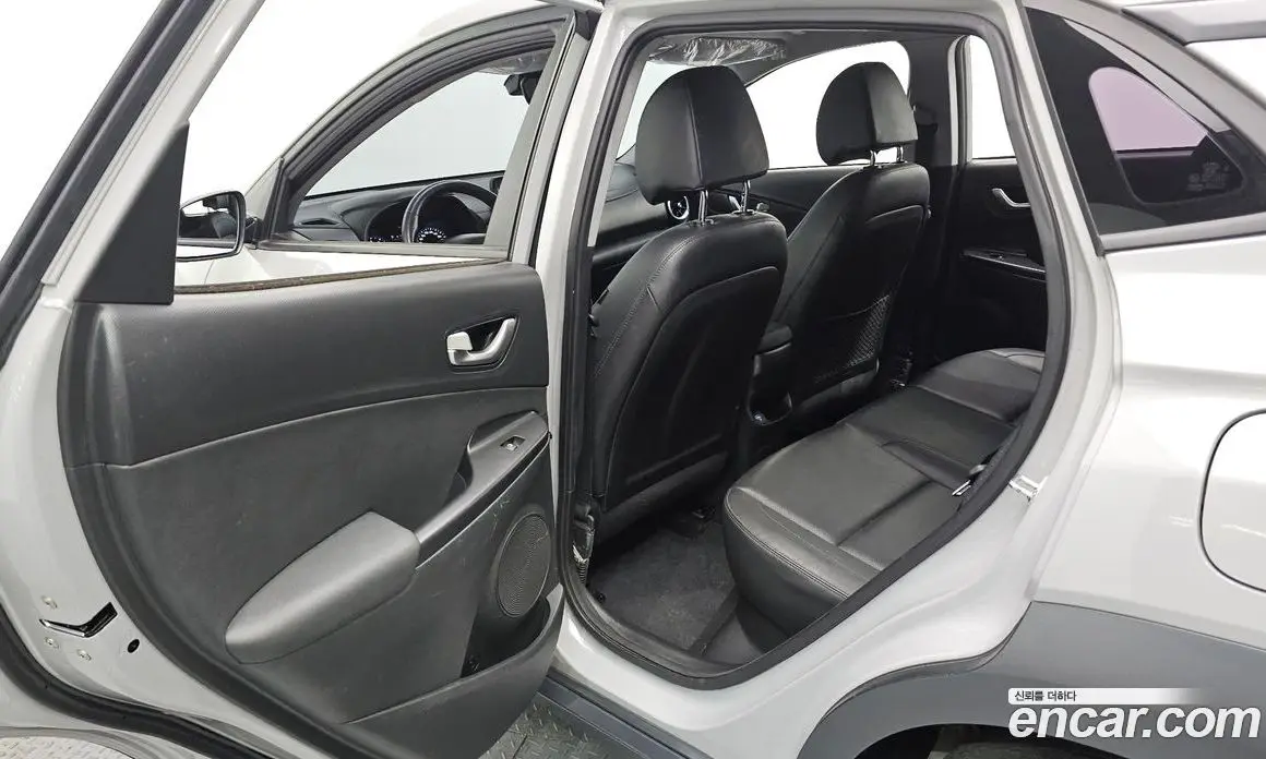 Hyundai Kona 2020 1.6 автомат (гидро), фото 12