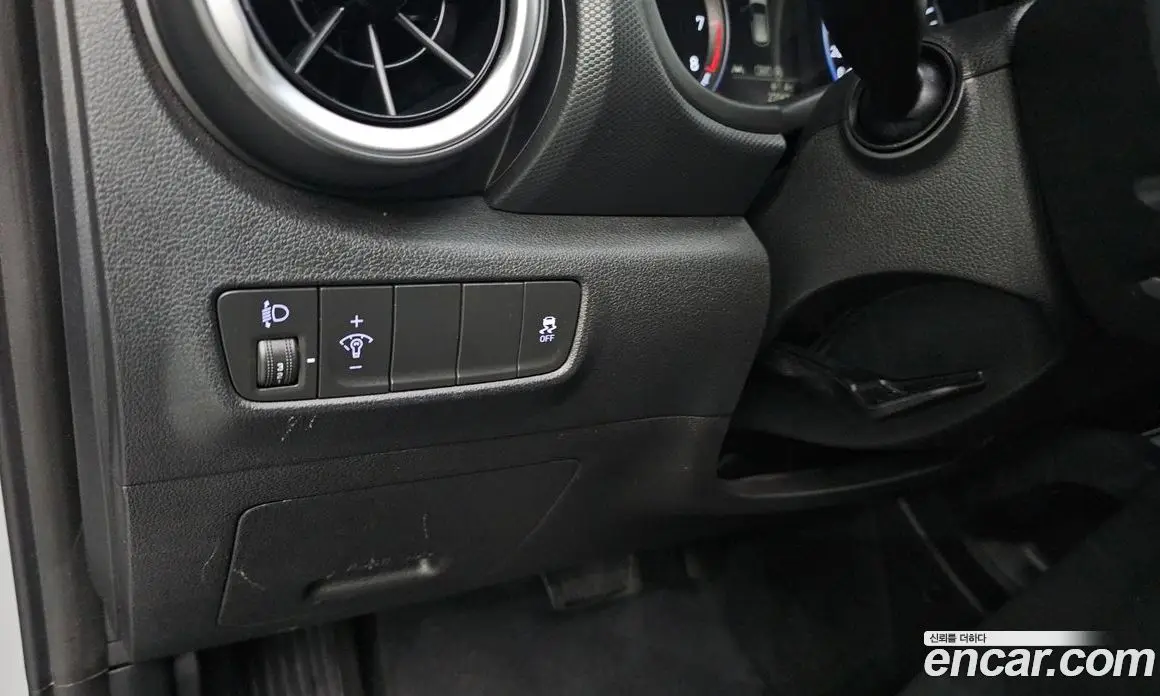 Hyundai Kona 2020 1.6 автомат (гидро), фото 18