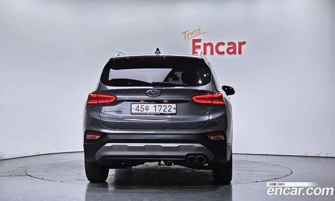 Hyundai Santa Fe 2018 2.0 автомат (гидро), фото 4