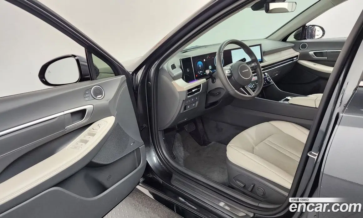 Hyundai Sonata 2023 2.0 автомат (гидро), фото 13