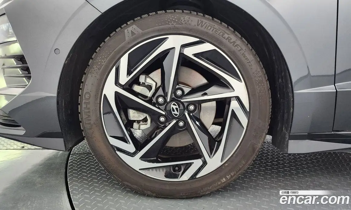 Hyundai Sonata 2023 2.0 автомат (гидро), фото 5