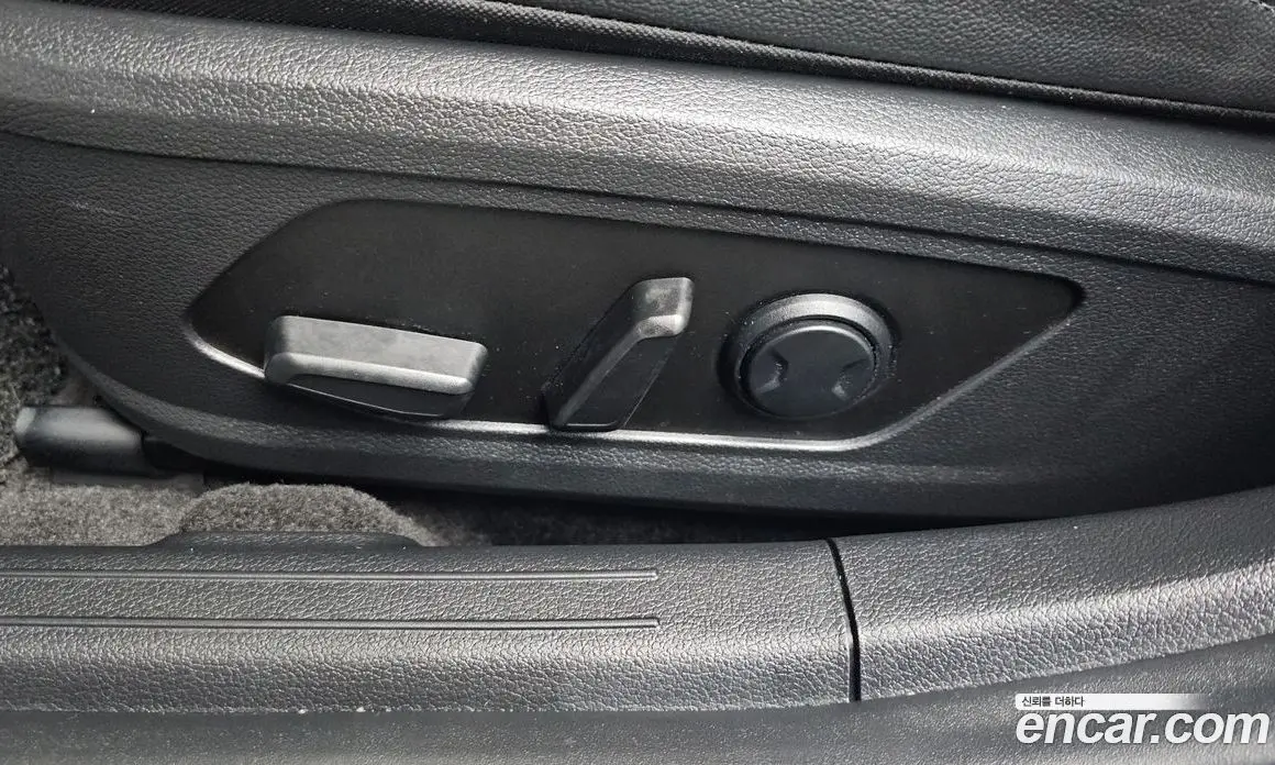 Hyundai Sonata 2024 1.6 автомат (гидро), фото 34