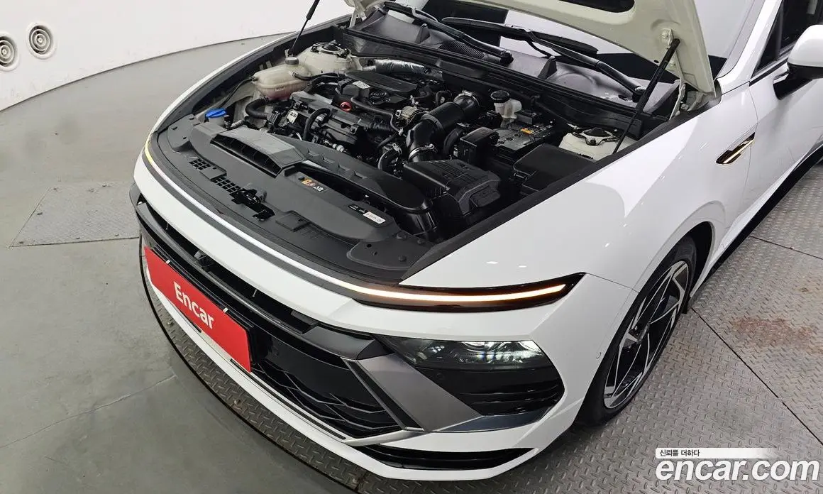 Hyundai Sonata 2024 1.6 автомат (гидро), фото 6