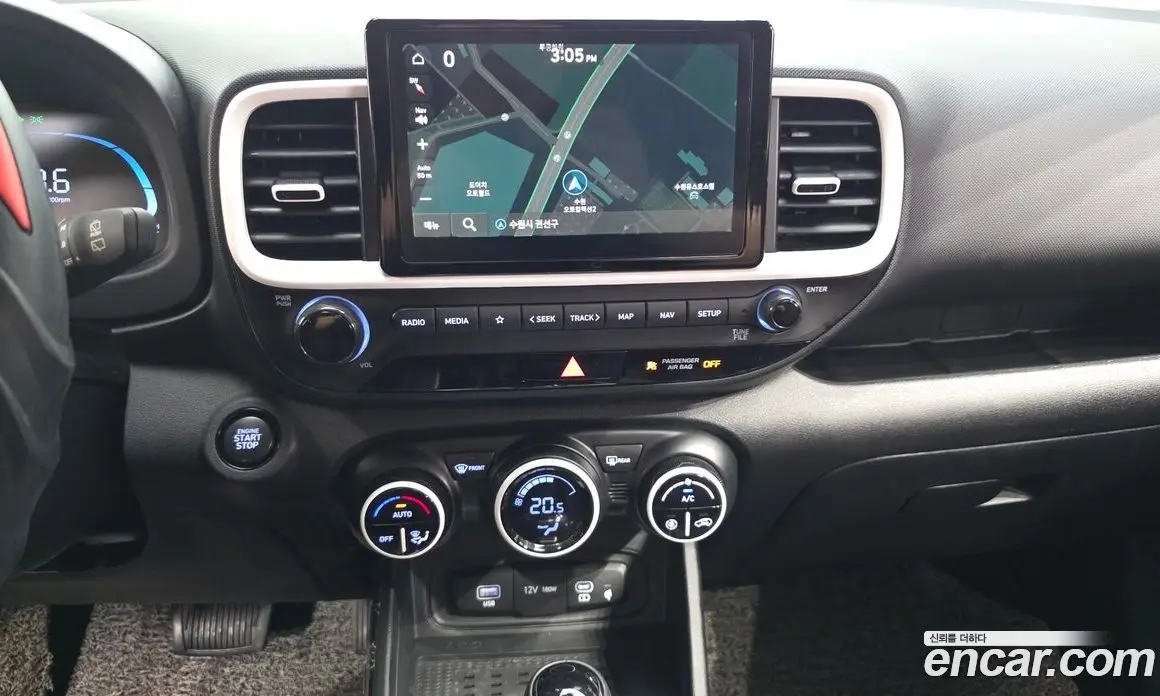 Hyundai Venue 2023 1.6 автомат (гидро), фото 20