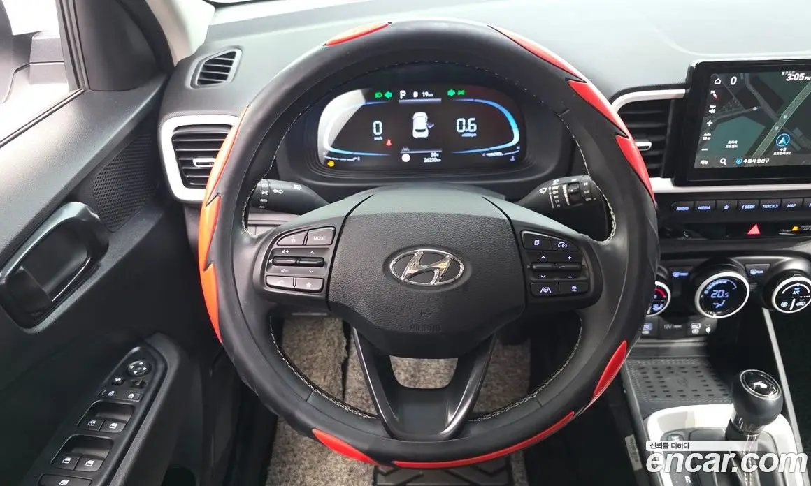Hyundai Venue 2023 1.6 автомат (гидро), фото 21