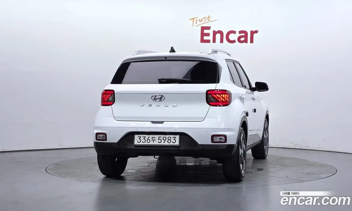 Hyundai Venue 2023 1.6 автомат (гидро), фото 4