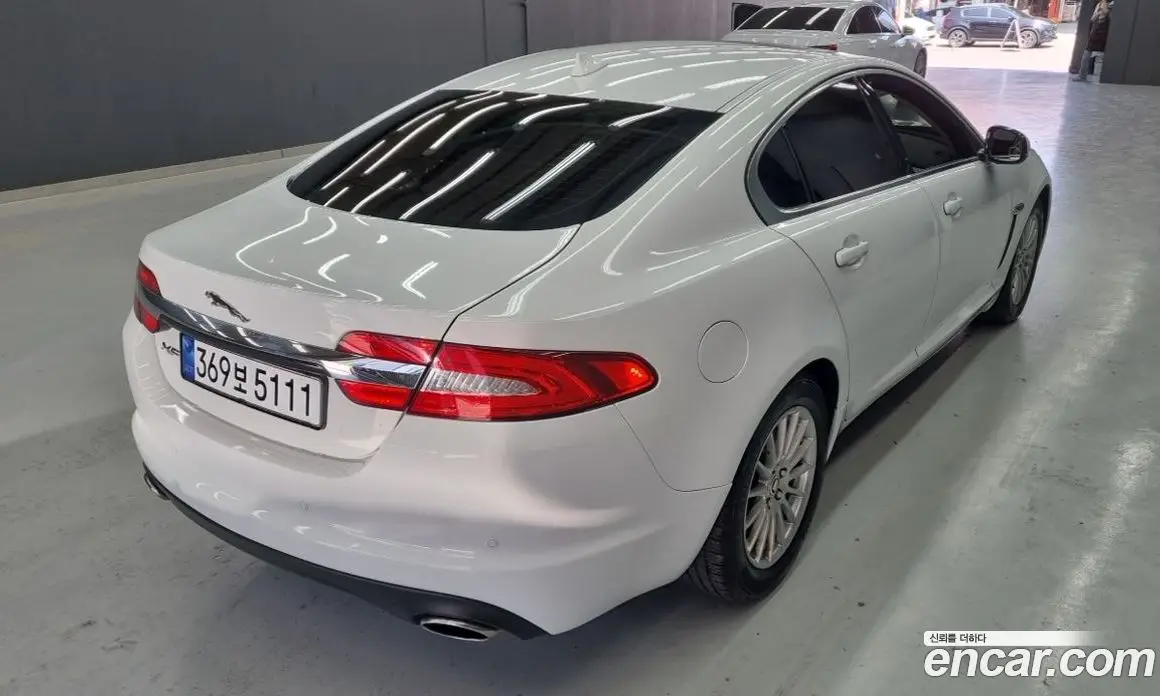 Jaguar XF 2013 2.0 автомат (гидро), фото 3 Jaguar XF 2013 2.0 автомат (гидро), фото 3