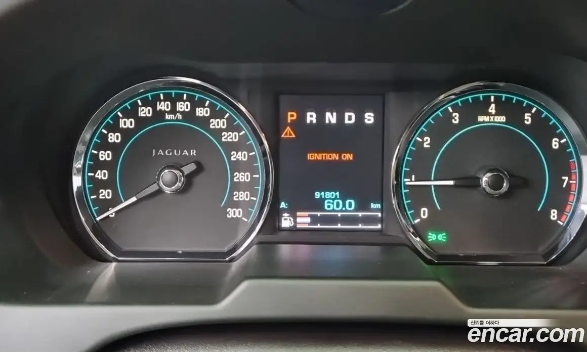 Jaguar XF 2013 2.0 автомат (гидро), фото 10 Jaguar XF 2013 2.0 автомат (гидро), фото 10