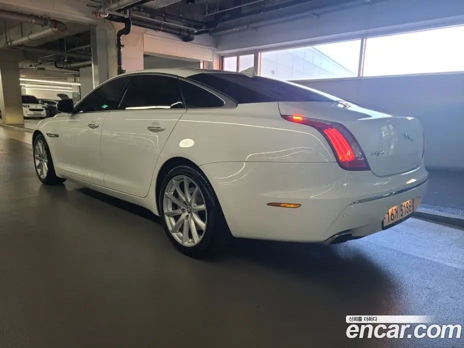 Jaguar XJ 2013 3.0 автомат (гидро), фото 7 Jaguar XJ 2013 3.0 автомат (гидро), фото 7