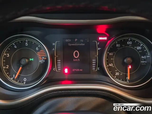 Jeep Cherokee 2016 2.4 автомат (гидро), миниатюра 10
