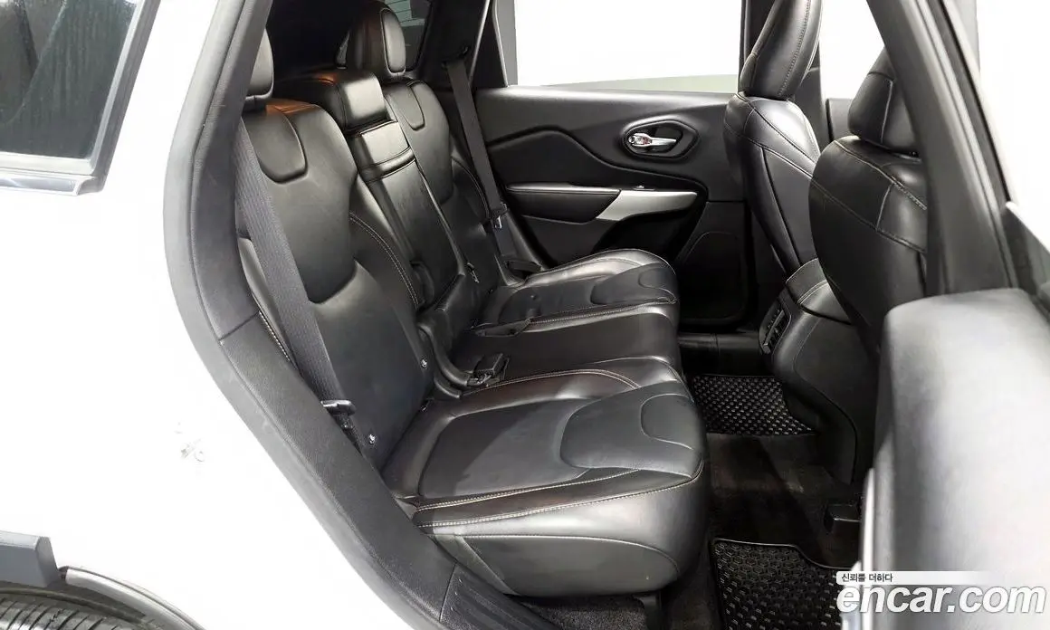 Jeep Cherokee 2017 2.4 автомат (гидро), фото 12
