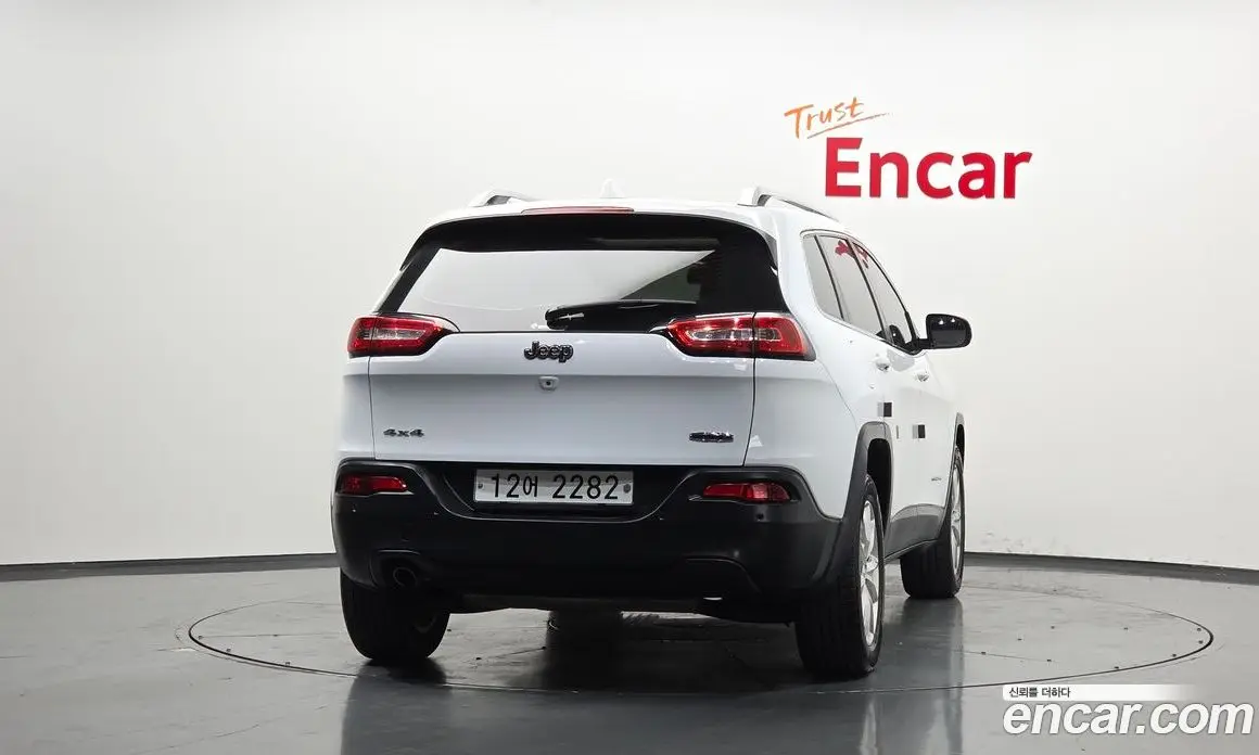 Jeep Cherokee 2017 2.4 автомат (гидро), фото 4