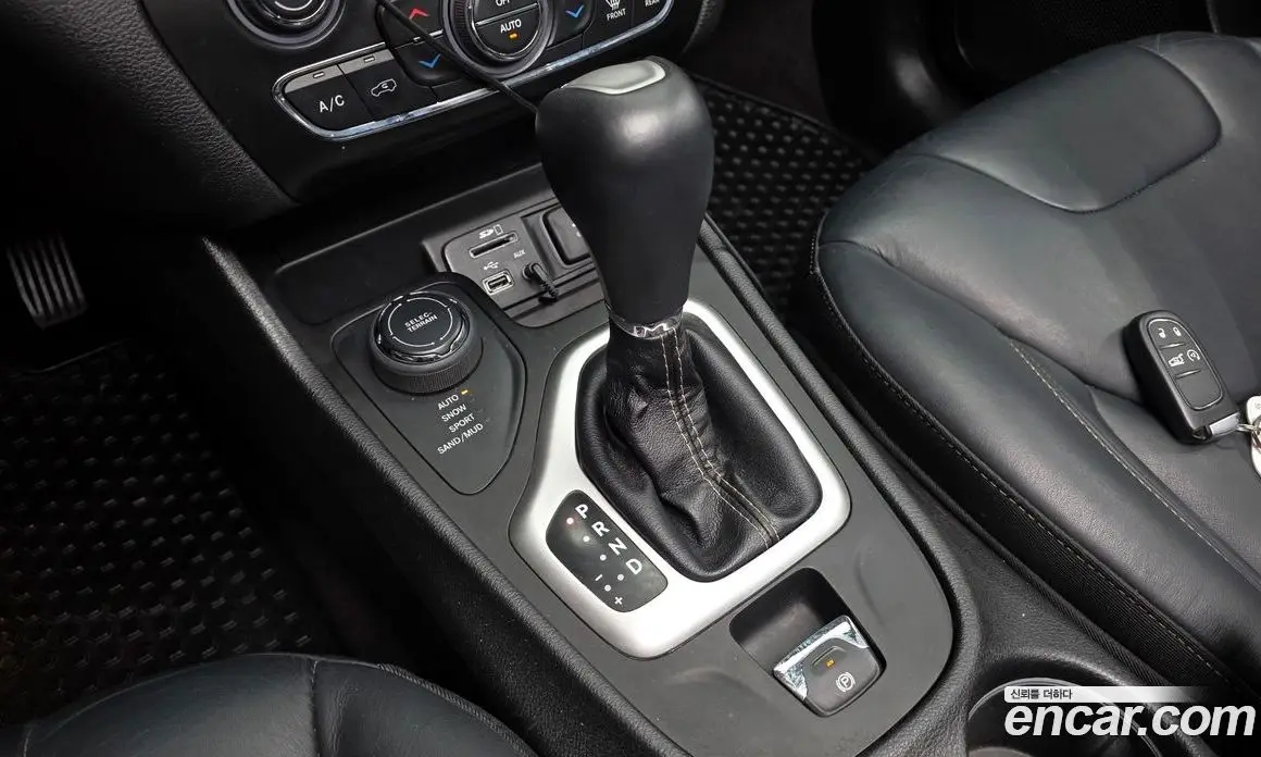 Jeep Cherokee 2017 2.4 автомат (гидро), фото 9