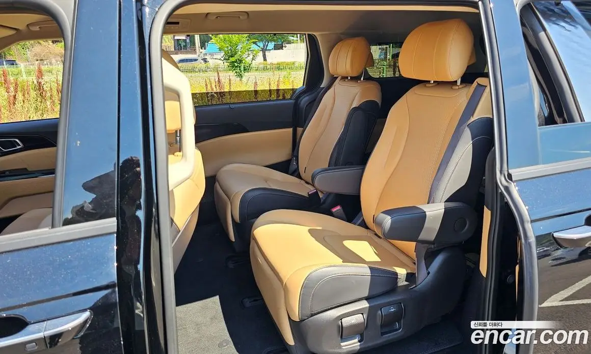 Kia Carnival 2023 2.2 автомат (гидро), фото 12