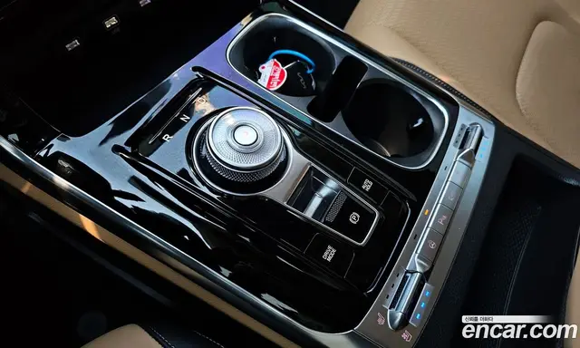 Kia Carnival 2023 2.2 автомат (гидро), миниатюра 9