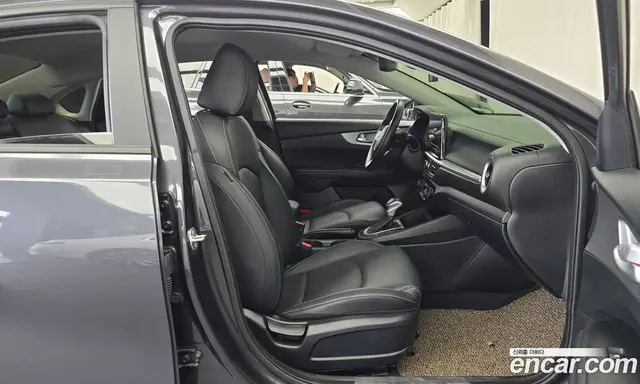 Kia K3 2023 1.6 автомат (гидро), миниатюра 11