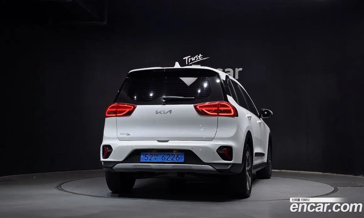 Kia Niro 2022 0.2 автомат (гидро), фото 4