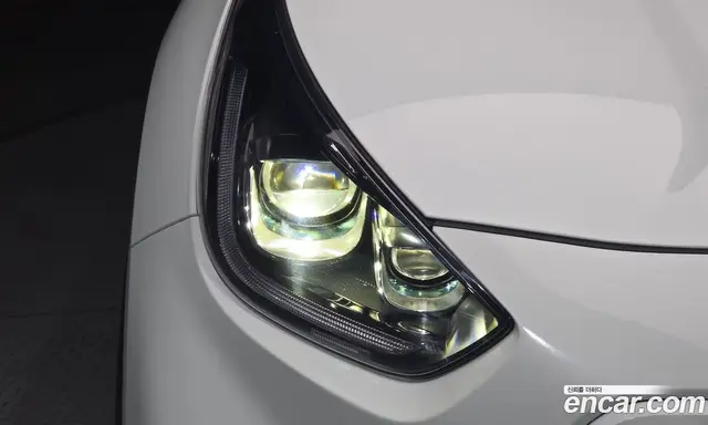 Kia Niro 2022 0.2 автомат (гидро), миниатюра 8