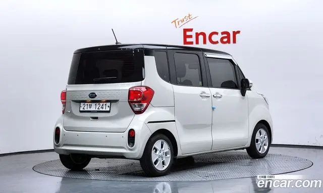 Kia Ray 2018 1.0 автомат (гидро), миниатюра 2