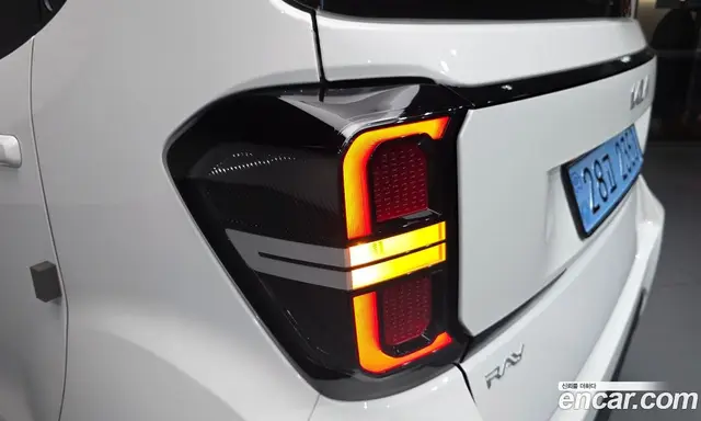 Kia Ray 2023 0.1 автомат (гидро), миниатюра 7