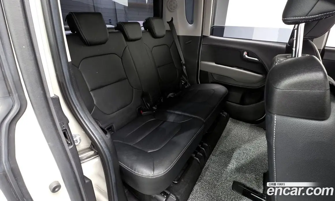 Kia Ray 2024 1.0 автомат (гидро), фото 12