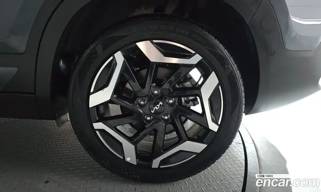 Kia Seltos 2024 1.6 автомат (гидро), миниатюра 7