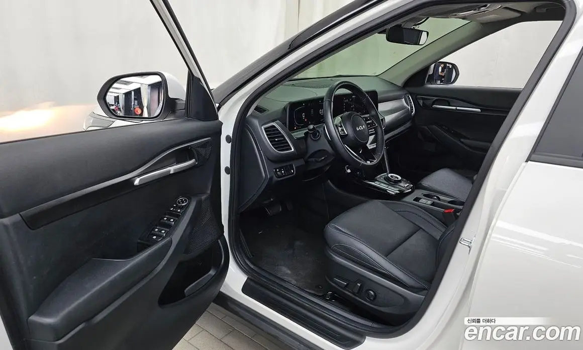 Kia Seltos 2024 1.6 автомат (гидро), фото 13