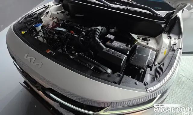 Kia Seltos 2024 1.6 автомат (гидро), миниатюра 6