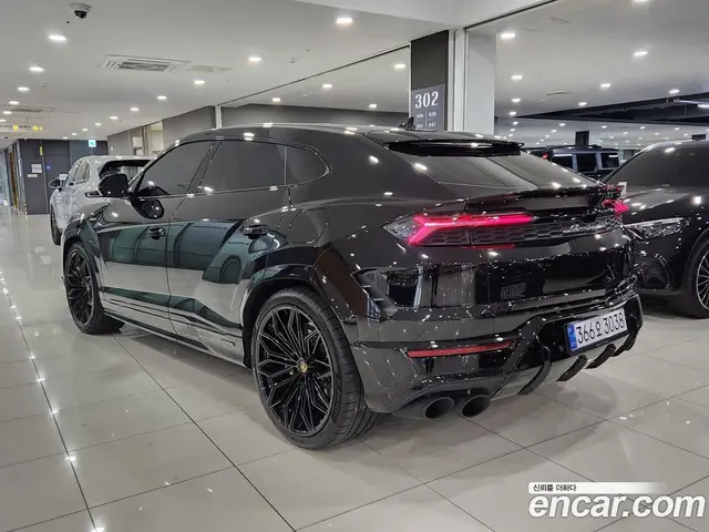 Lamborghini Urus 2025 4.0 автомат (гидро), миниатюра 2 Lamborghini Urus 2025 4.0 автомат (гидро), миниатюра 2