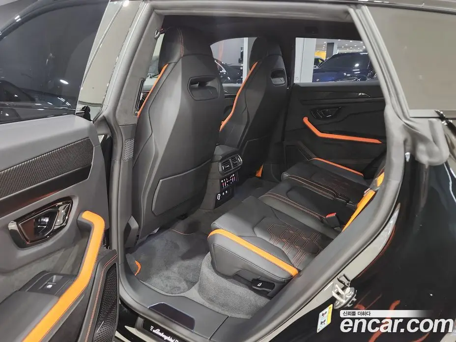 Lamborghini Urus 2025 4.0 автомат (гидро), фото 17 Lamborghini Urus 2025 4.0 автомат (гидро), фото 17