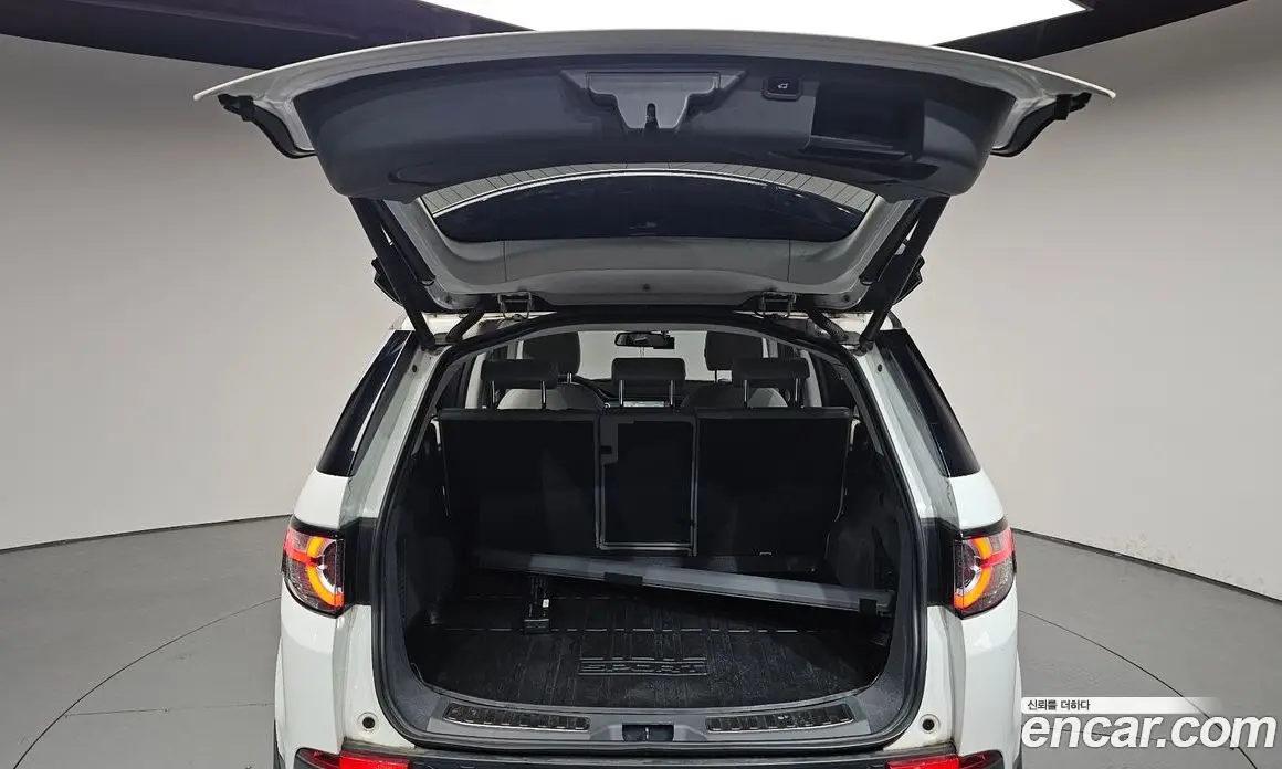 Land Rover Discovery Sport 2018 2.0 автомат (гидро), фото 25