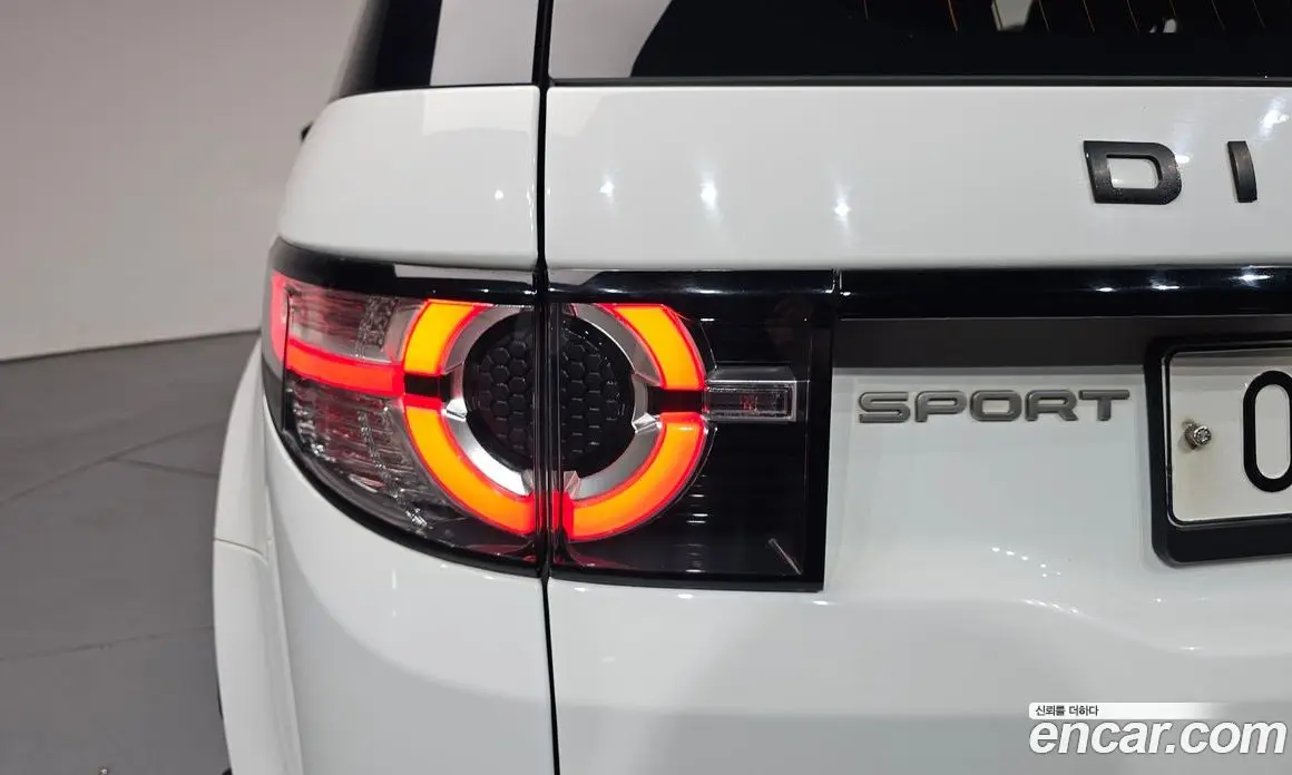 Land Rover Discovery Sport 2018 2.0 автомат (гидро), фото 8
